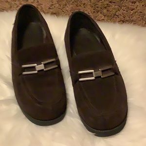 Ladies slip on size 7 predictions